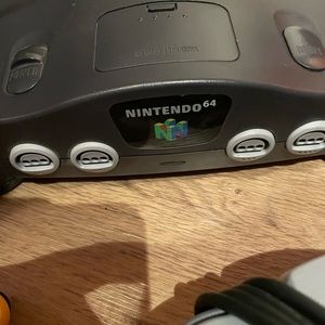 Nintendo 64/Calibrated w/007 Golden Eye + Super Smash Bros + Hydro Thunder